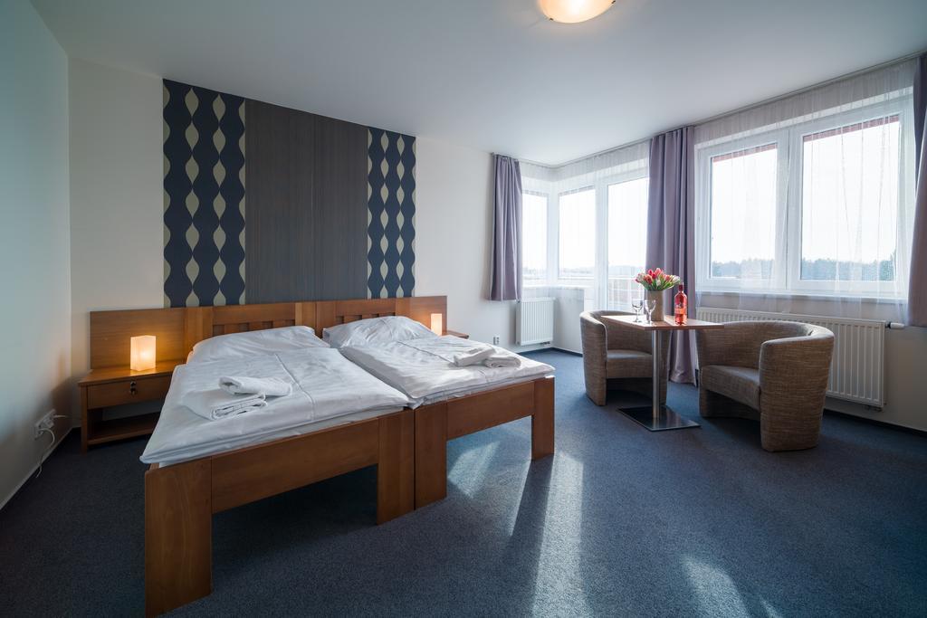 Garni Hotel Тршебонь Номер фото