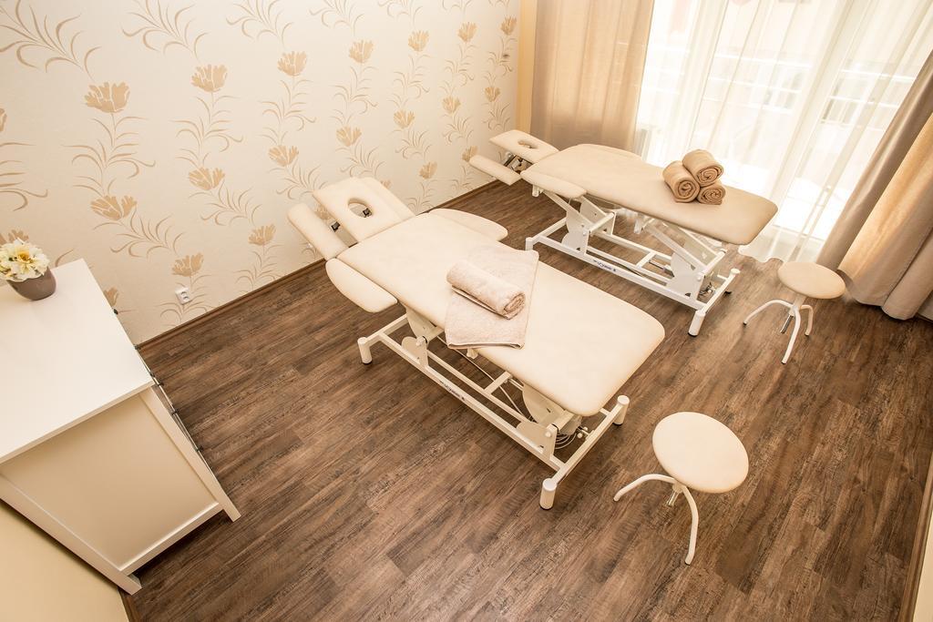 Garni Hotel Тршебонь Экстерьер фото